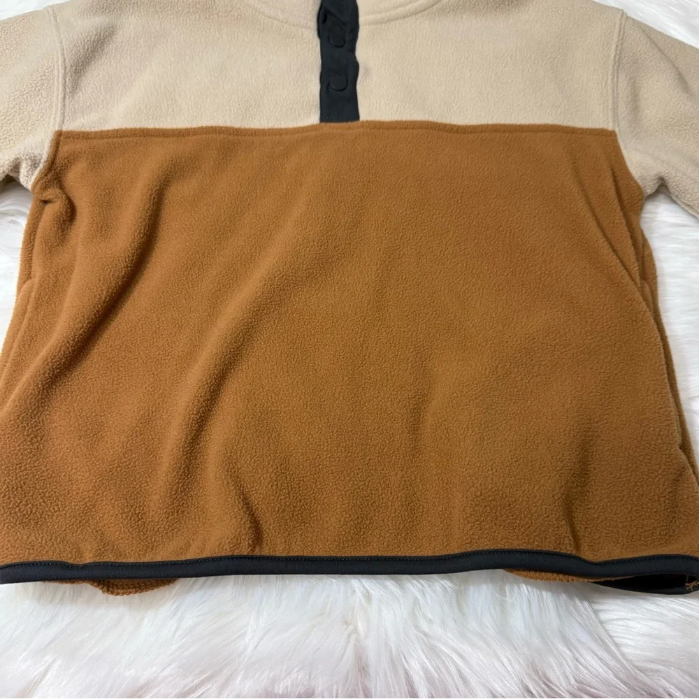 Old Navy Youth Boy Size Small (6/7) Tan and Cream Micro Fleece Pullover